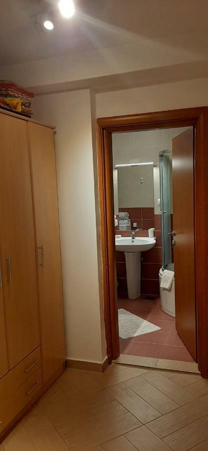 Iskra Apartment บุดวา ภายนอก รูปภาพ