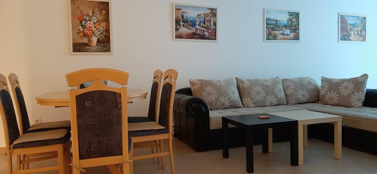 Iskra Apartment บุดวา ภายนอก รูปภาพ